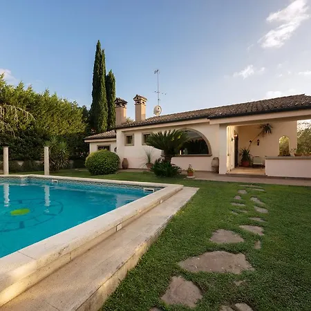 Serapide Bed & Breakfast 2*